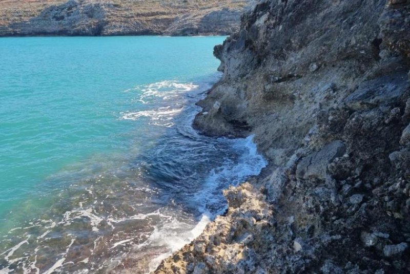 Plaka bei Chania Kreta - Plaka: Meeresfront Baugrundstück mit Baugenehmigung zu verkaufen Grundstück kaufen